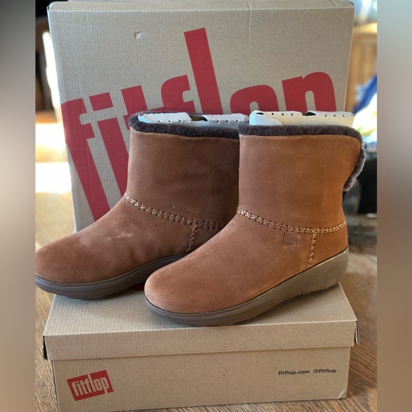 Fit Flop Mukluk Shorty - Picture 2 of 5